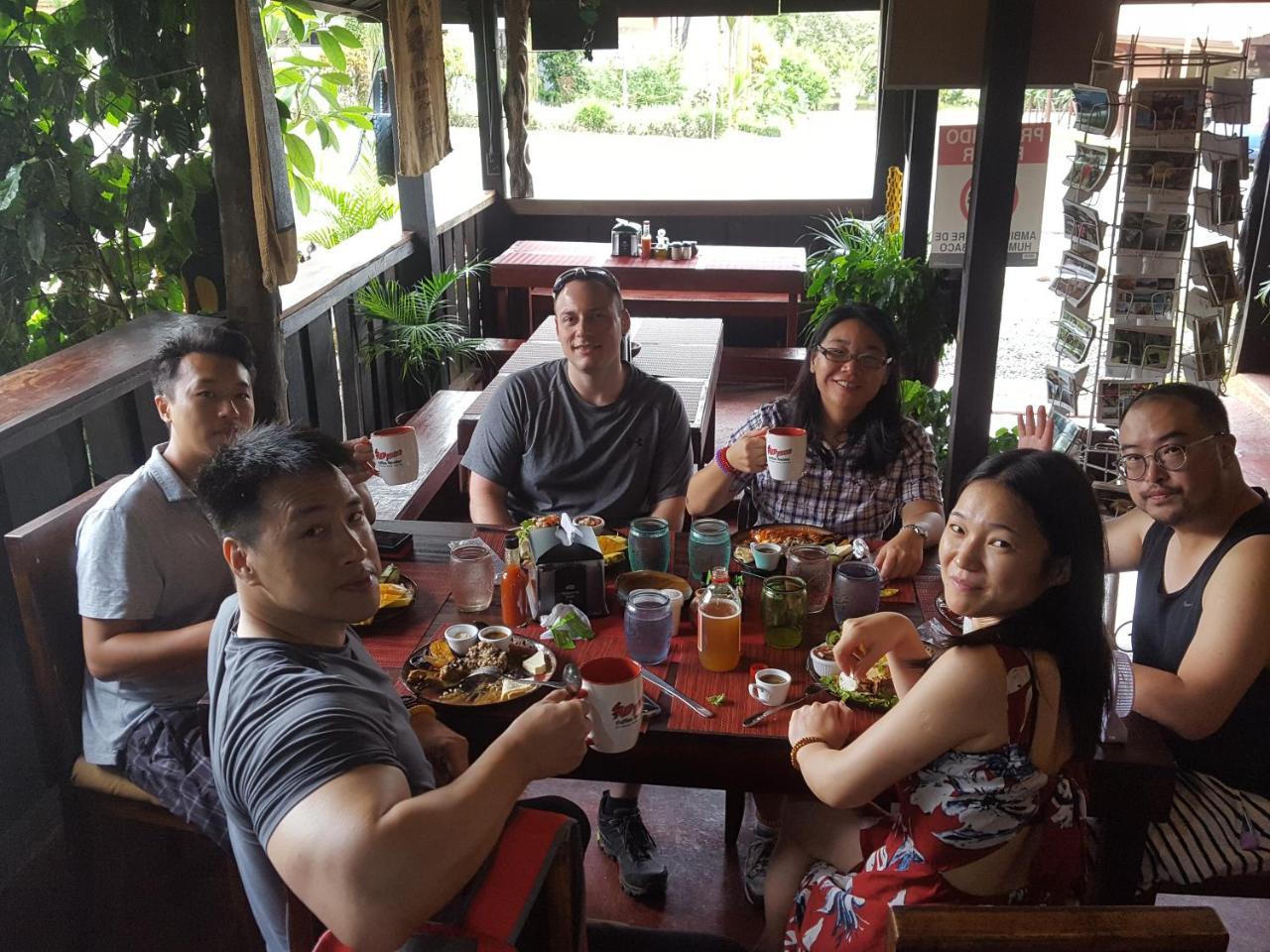 Red Frog Hotel La Fortuna المظهر الخارجي الصورة