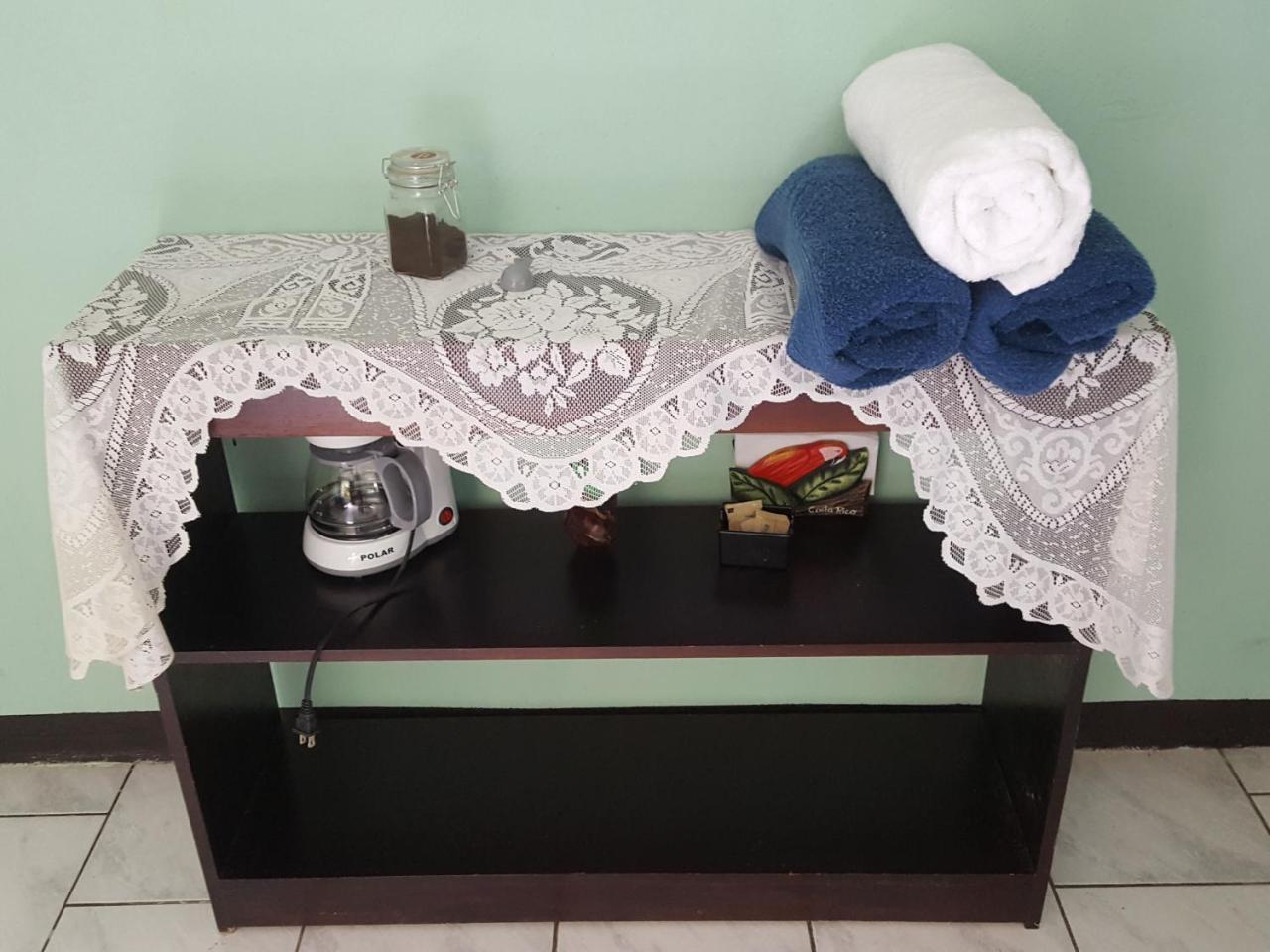Red Frog Hotel La Fortuna المظهر الخارجي الصورة