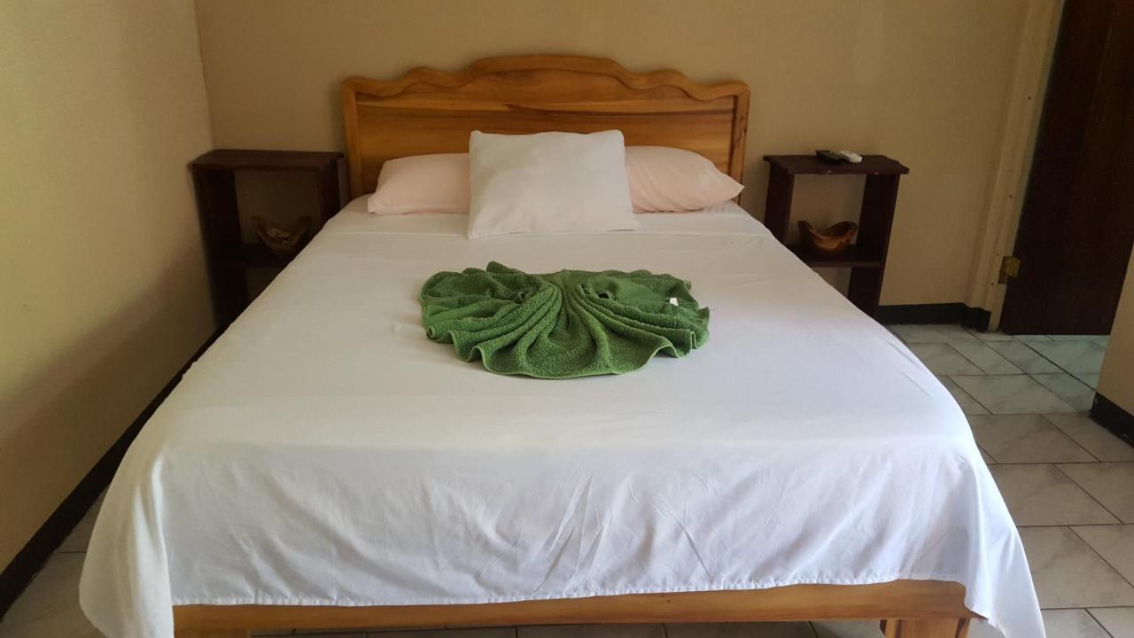 Red Frog Hotel La Fortuna المظهر الخارجي الصورة