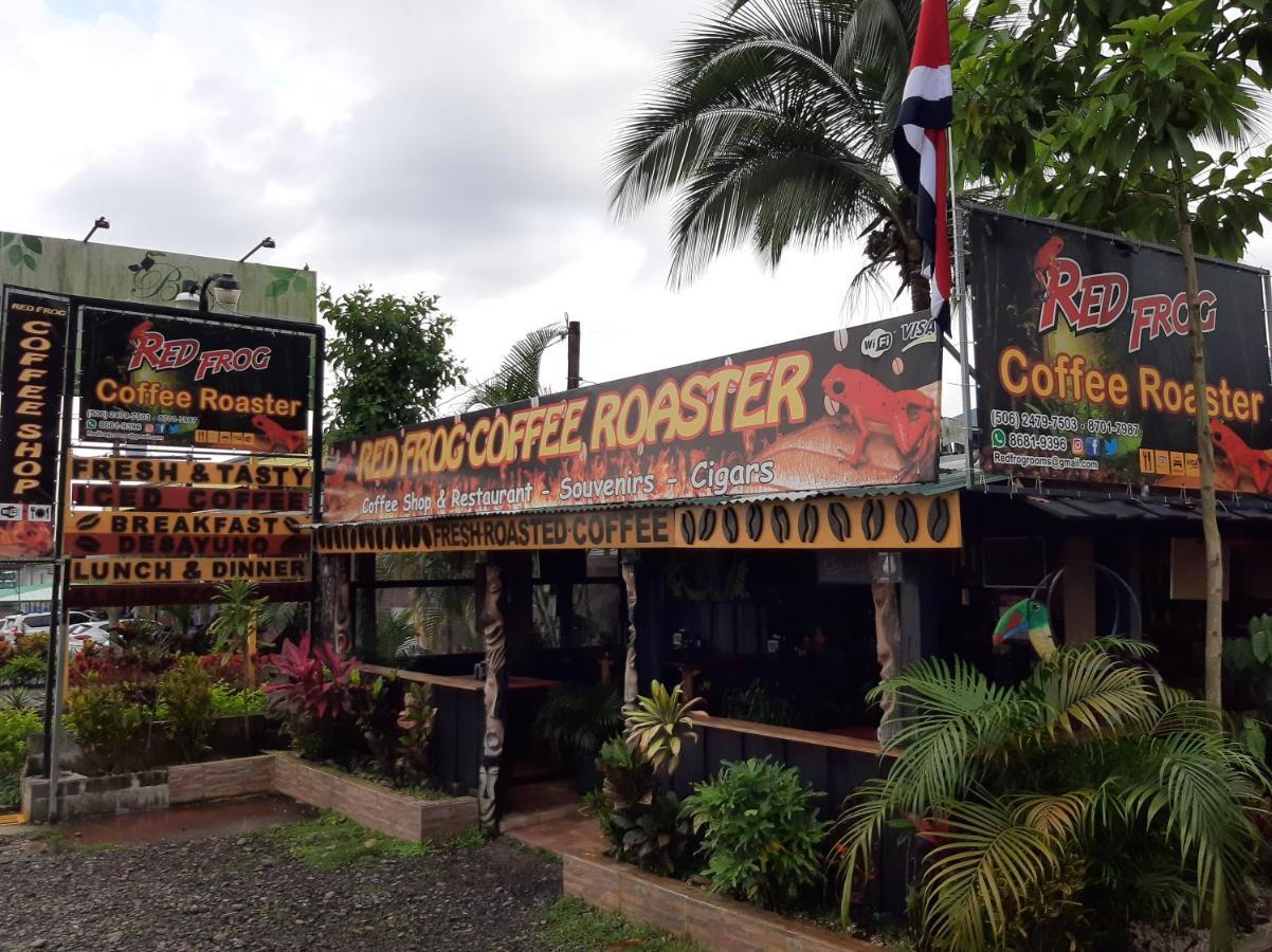 Red Frog Hotel La Fortuna المظهر الخارجي الصورة