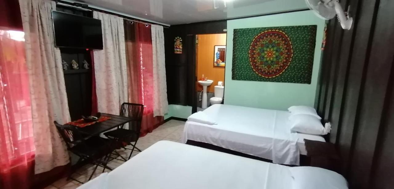 Red Frog Hotel La Fortuna المظهر الخارجي الصورة