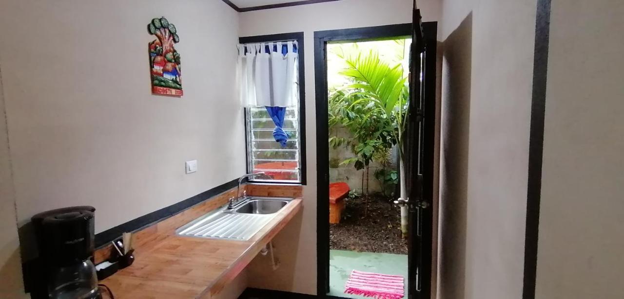 Red Frog Hotel La Fortuna المظهر الخارجي الصورة